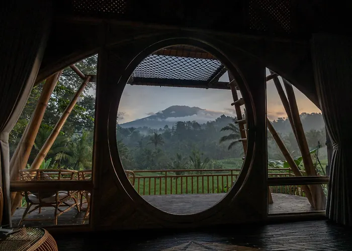 Velonia Iseh Sidemen (Bali)